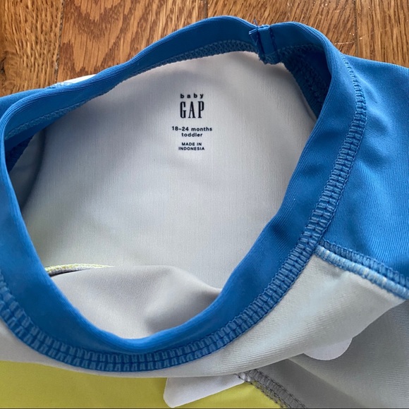 Gap Toddler Swim Set Size 18-24M - Picture 7 of 9